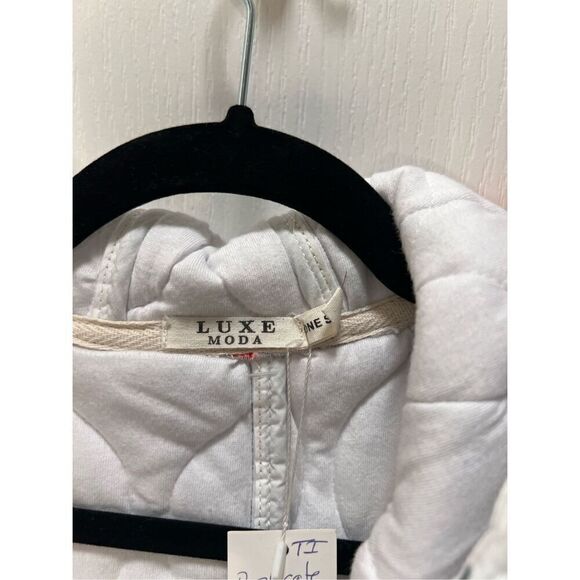 Luxe Moda - Black Denim - Rose Long Sleeve Print Coat with Patch Pockets winter - Picture 7 of 7